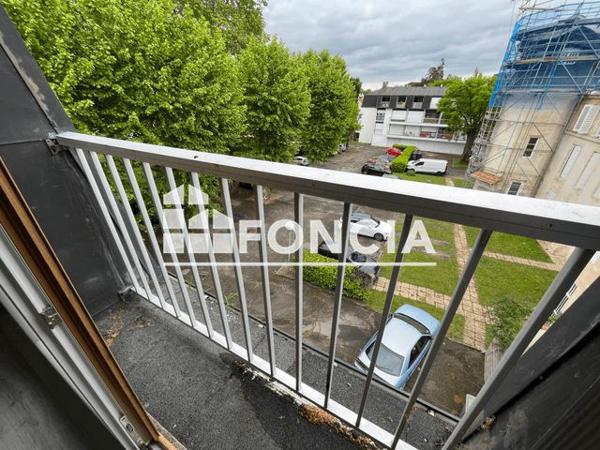 Location Appartement 2 pièces 27.38 m² - 82 RUE PEYDAVANT Talence 33400
