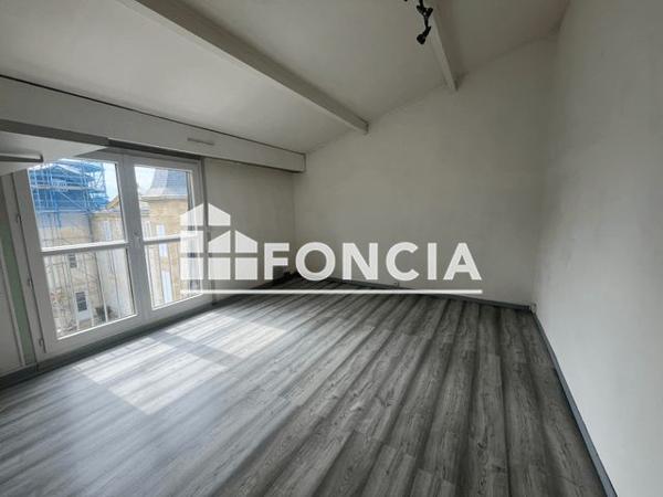 Location Appartement 2 pièces 27.38 m² - 82 RUE PEYDAVANT Talence 33400