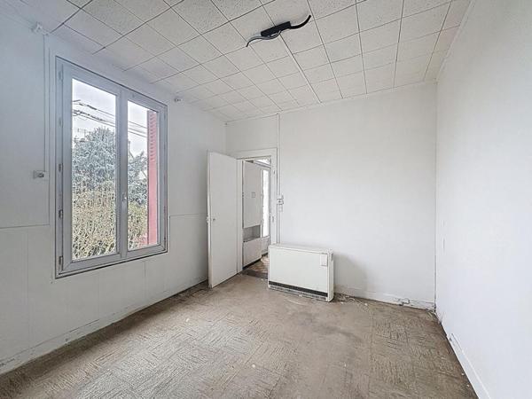 MAISON T2 - 36M² - VIVABLE DE PLAIN-PIED - 1 CHAMBRES - AVEC TRAVAUX - AIRBNB - JARDIN - 60160 THIVERNY
