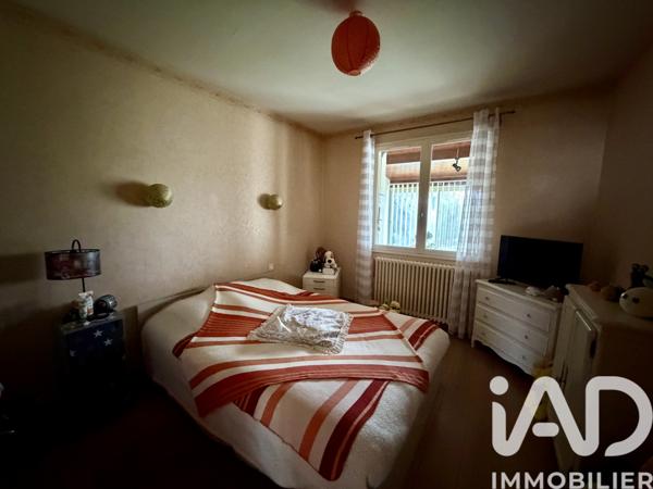 Maison à vendre 5 pièces 106 m² Saint-Aubin-le-Cloud