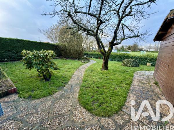 Maison à vendre 5 pièces 106 m² Saint-Aubin-le-Cloud