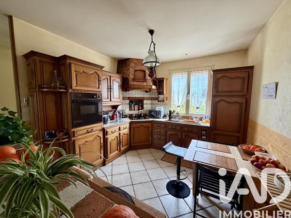Maison à vendre 5 pièces 106 m² Saint-Aubin-le-Cloud