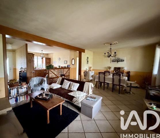 Maison à vendre 5 pièces 106 m² Saint-Aubin-le-Cloud