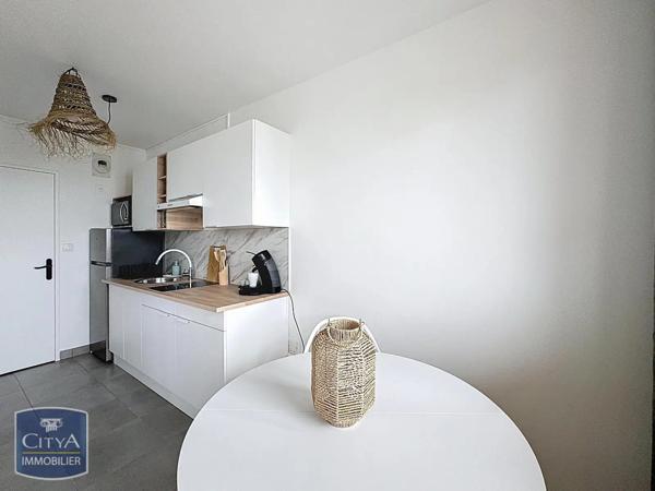 Appartement à louer 1 pièce 28.45m²