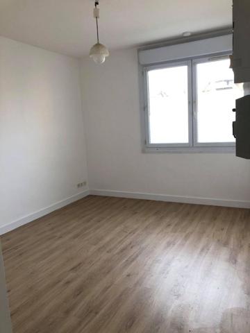 Appartement * 1 Pièces * 20 M² * 44100 Nantes * 380 * 20 * 400,  
Nantes 44100