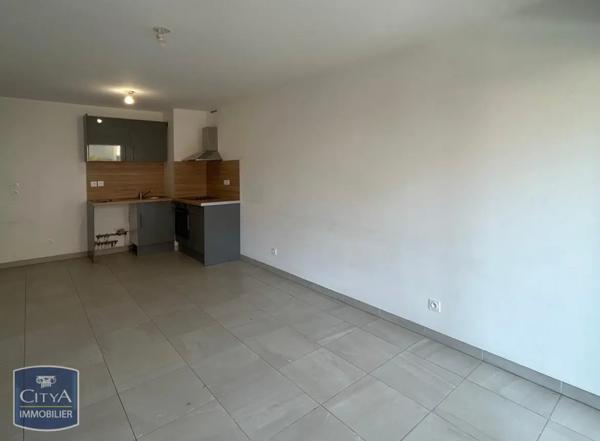 Appartement à louer 2 pièces 42.77m² Cogolin (83310)