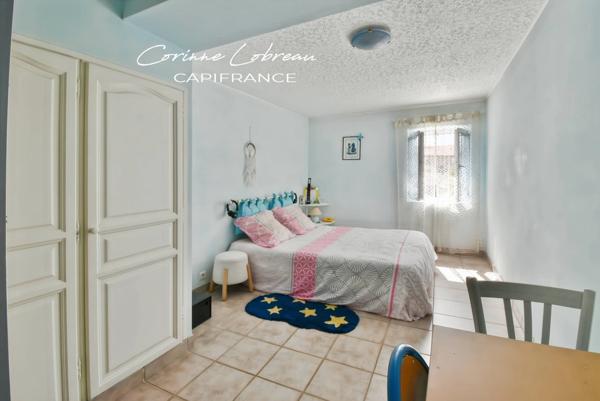 Maison de village avec bel espace extérieur