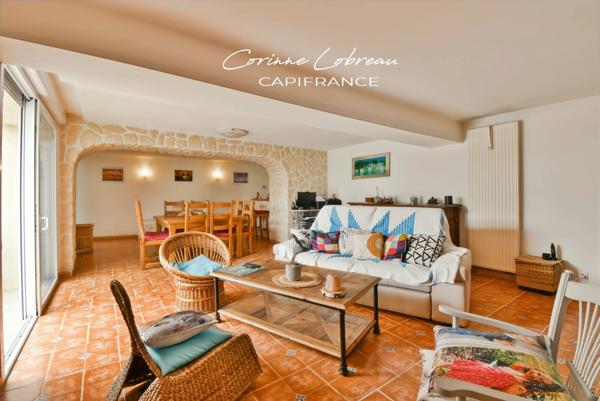 Maison de village avec bel espace extérieur