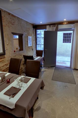 DROIT AU BAIL RESTAURANT