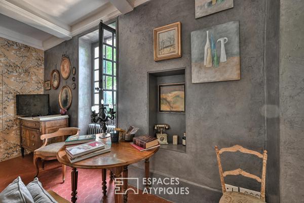 Elégante propriété de village avec jardin et bassin, proche d’Uzès