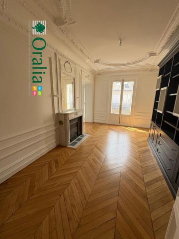 Appartement · Location Paris (75008) 5 pièces · 238m²