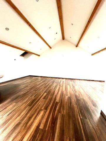 Maison à GOUSSAINVILLE, 95190 - 8 pièces 215m²