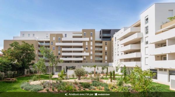 BÉZIERS. T4 EN DERNIER ÉTAGE 92 M² PLUS TERRASSE 20 M² PLEIN SUD ET PARKING