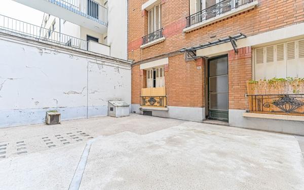 Appartement à vendre    2 pièces • 30 m2 Paris 20