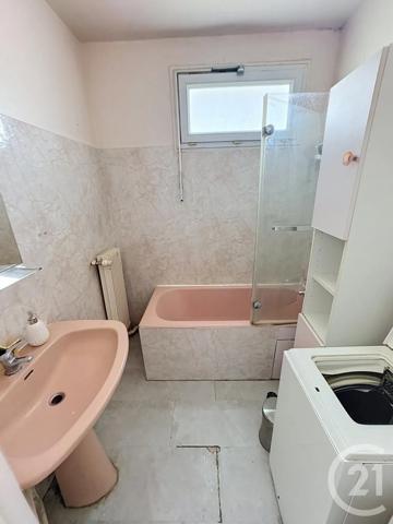 Appartement F3 à vendre  3 pièces - 57,77 m 2   LYON  - 69007