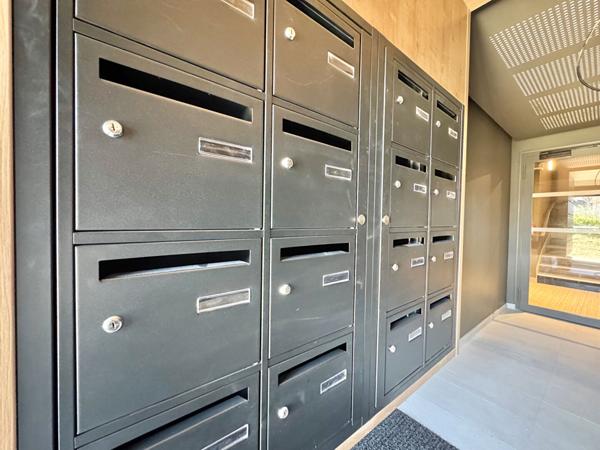 T3 avec sa terrasse de 10m² + 2 parkings/box en souterrain