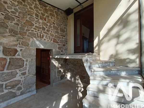 Maison à vendre 4 pièces 212 m² Grazac