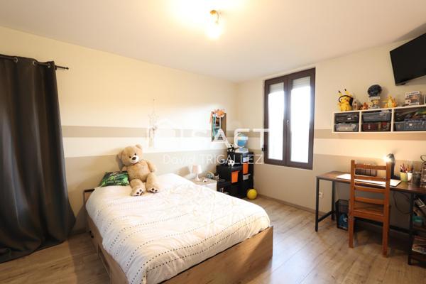 Maison de 145 m² avec garage et terrain