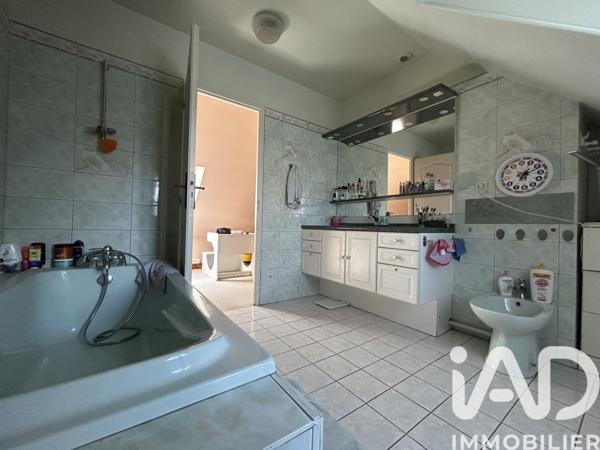 Maison à vendre 6 pièces 152 m² Saint-Amand-Montrond