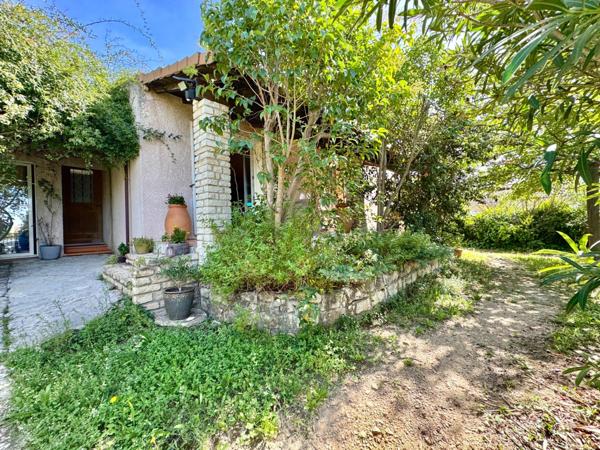 " La Naturelle " villa 4 chambres et buanderie avec jardin cocooning sans vis à vis.