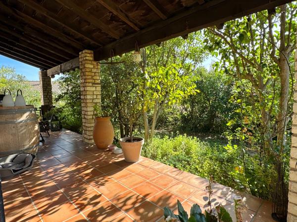 " La Naturelle " villa 4 chambres et buanderie avec jardin cocooning sans vis à vis.