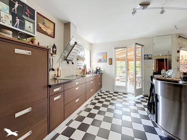 Maison 399 000 € Surgères 6 p 146 m² DPE C
