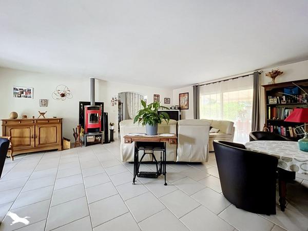 Maison 399 000 € Surgères 6 p 146 m² DPE C