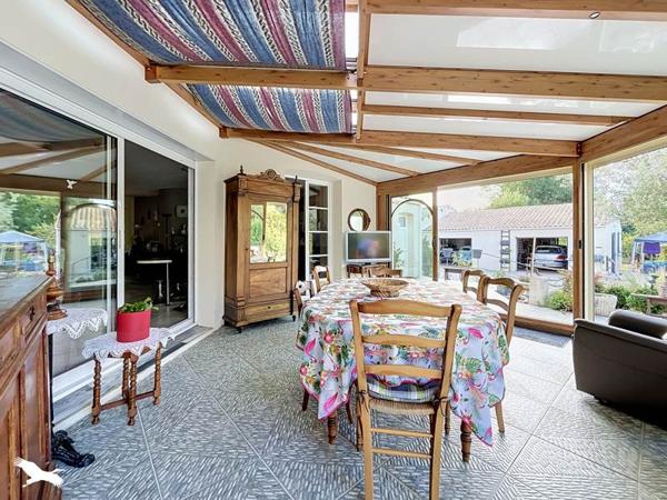 Maison 399 000 € Surgères 6 p 146 m² DPE C