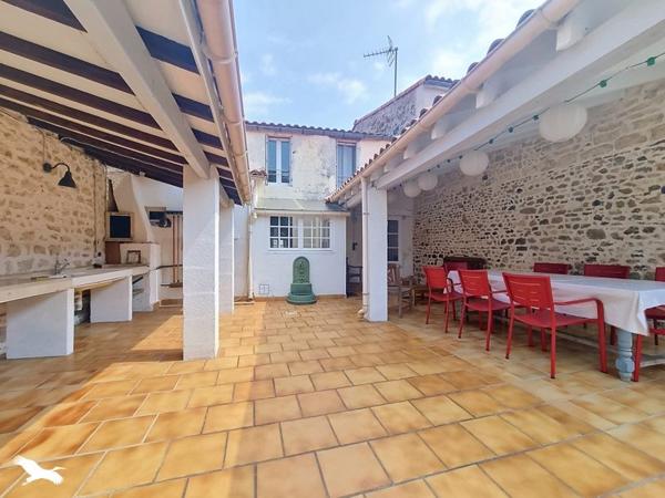 Maison 337 920 € La Tremblade 6 p 141 m² DPE F