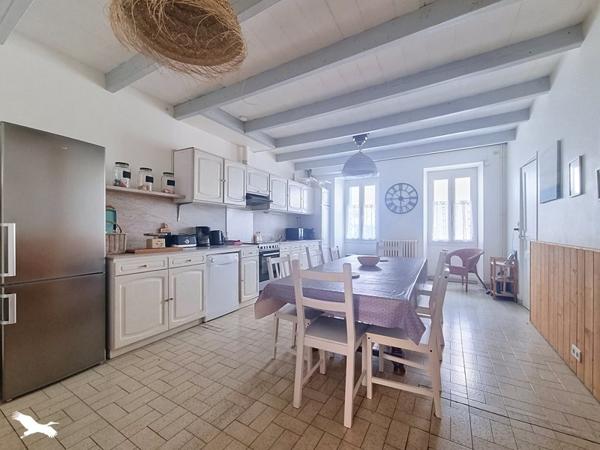 Maison 337 920 € La Tremblade 6 p 141 m² DPE F