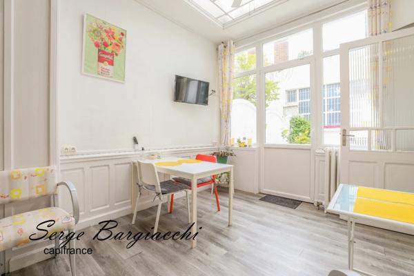 A Douai centre , Immeuble de rapport meublé tout confort, 6 chambres ; 200m²