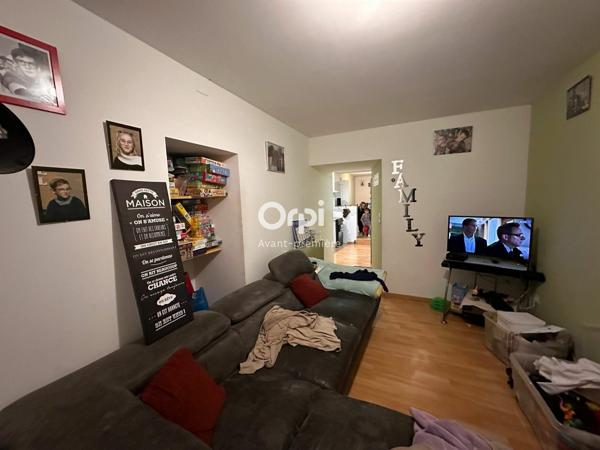 Immeuble à vendre    7 pièces •  Joyeuse