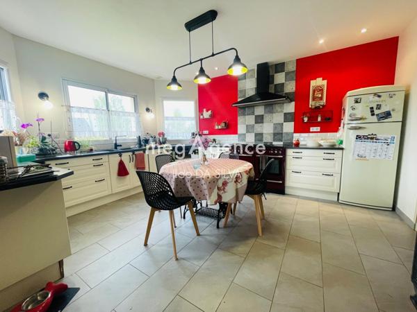 Maison à OISEMONT, 80140 - 5 pièces 194m²