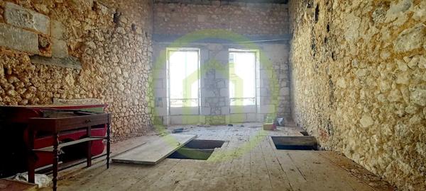 Maison à rénover à MONTGUYON (17270)