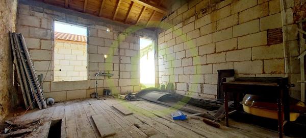 Maison à rénover à MONTGUYON (17270)