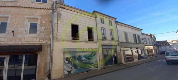 Maison à rénover à MONTGUYON (17270)