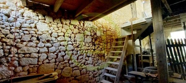 Maison à rénover à MONTGUYON (17270)