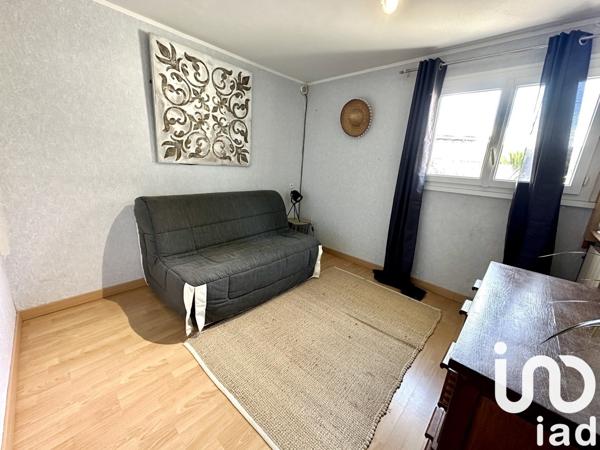 Maison traditionnelle 7 pièces de 174 m² à Rodilhan (30230)