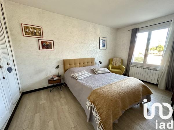 Maison traditionnelle 7 pièces de 174 m² à Rodilhan (30230)