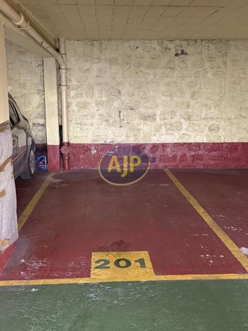 Vente parking Paris 15eme : 30 000 € - AJP Delon Immobilier Grenelle