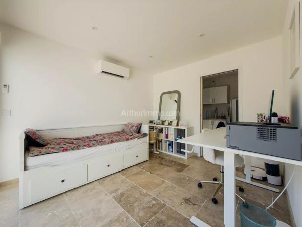 Vente                                                      Villa
                        
                     5 pièces                      115 m2                     à Draguignan