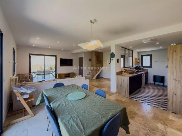 Vente                                                      Villa
                        
                     5 pièces                      115 m2                     à Draguignan