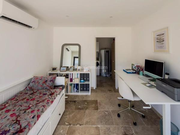 Vente                                                      Villa
                        
                     5 pièces                      115 m2                     à Draguignan