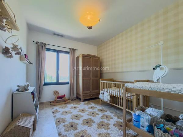 Vente                                                      Villa
                        
                     5 pièces                      115 m2                     à Draguignan