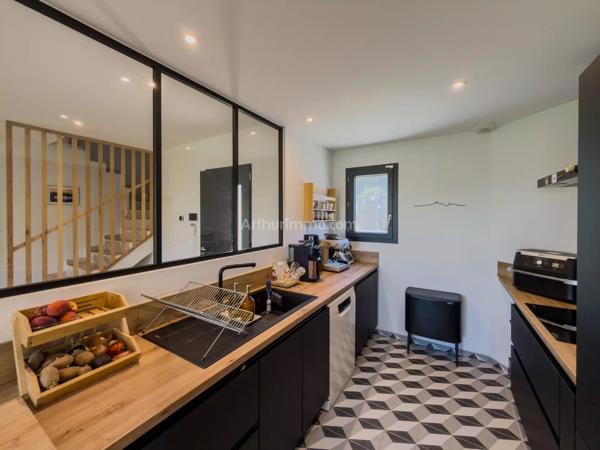 Vente                                                      Villa
                        
                     5 pièces                      115 m2                     à Draguignan