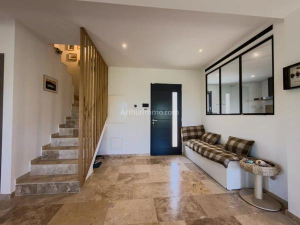 Vente                                                      Villa
                        
                     5 pièces                      115 m2                     à Draguignan