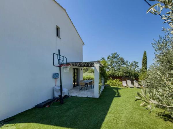 Vente                                                      Villa
                        
                     5 pièces                      115 m2                     à Draguignan