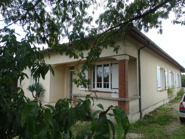 Cérons (33720) CERONS Maison de 148 m² avec garages 1230 m² de parcelle