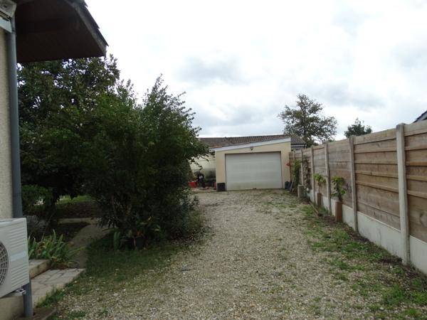 Cérons (33720) CERONS Maison de 148 m² avec garages 1230 m² de parcelle