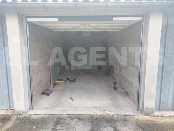 𝐆𝐚𝐫𝐚𝐠𝐞 𝐢𝐧𝐝𝐢𝐯𝐢𝐝𝐮𝐞𝐥 𝐝𝐞 𝟏𝟑𝐦² – 𝐒𝐞𝐜𝐭𝐞𝐮𝐫 𝐜𝐚𝐥𝐦𝐞 𝐩𝐫𝐨𝐜𝐡𝐞 𝐜𝐞𝐧𝐭𝐫𝐞-𝐯𝐢𝐥𝐥𝐞